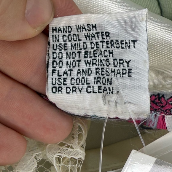 Vintage Lace After Noon Ivory Satin Blouse – NWT – Size M - Picture 8 of 8